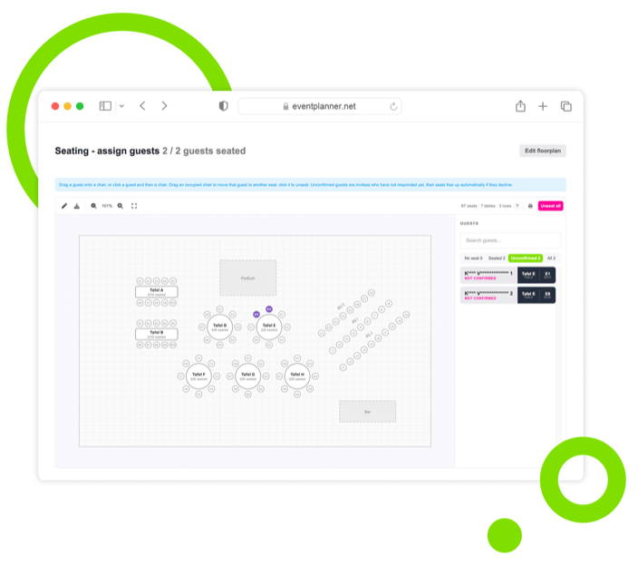 Captura de pantalla del diseñador de planos de asientos de eventplanner.net con mesas y asientos.