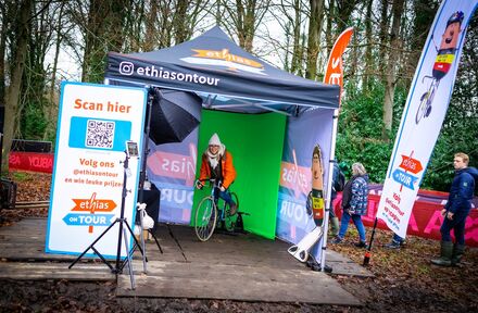 Rijd in de kopgroep tijdens het wielervoorjaar - Foto 1