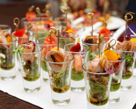¡INCLINAR! - ¿Cómo eliges un servicio de catering para fiestas?